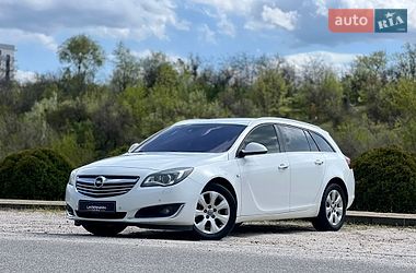Універсал Opel Insignia 2014 в Дніпрі