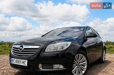 Универсал Opel Insignia 2013 в Львове