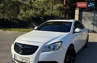 Седан Opel Insignia 2009 в Луцке