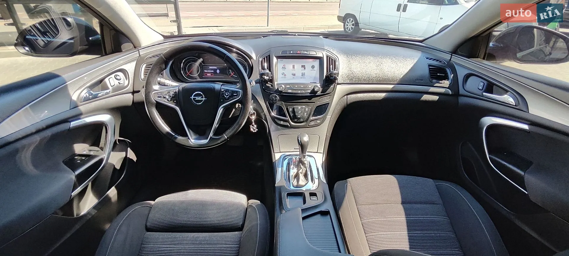 2017 Opel Insignia - мініатюра 13