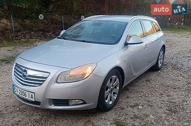 Универсал Opel Insignia 2010 в Яремче