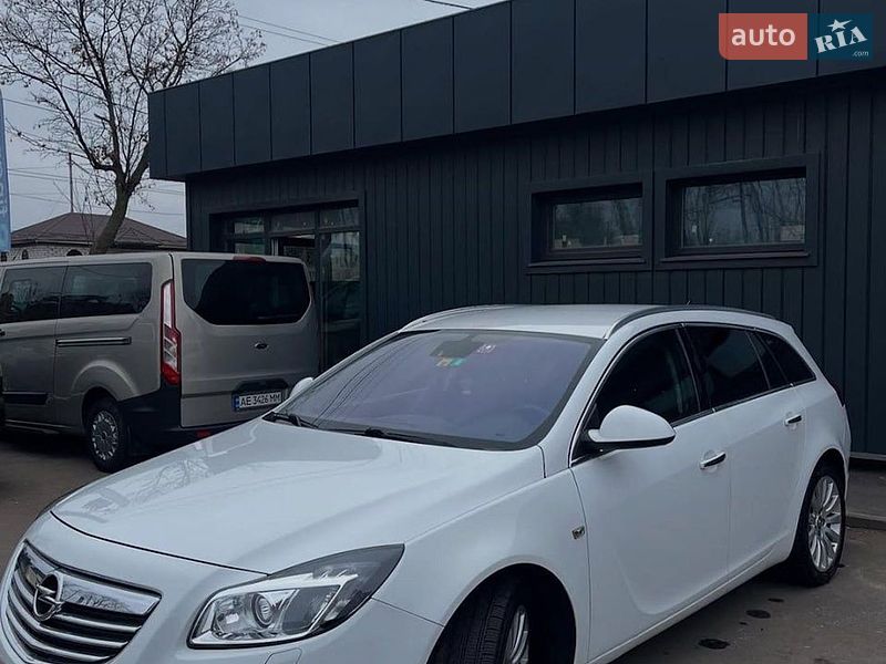Opel Insignia 2011