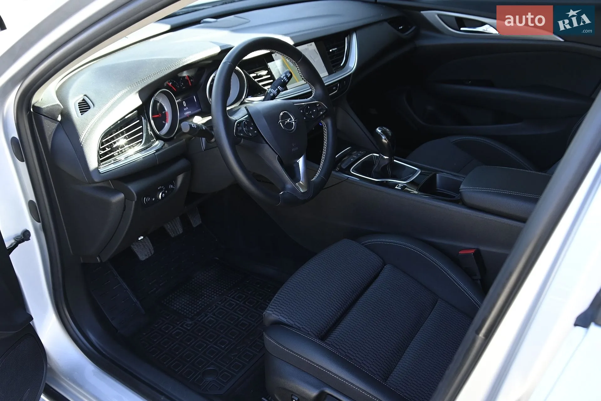 2017 Opel Insignia - мініатюра 18