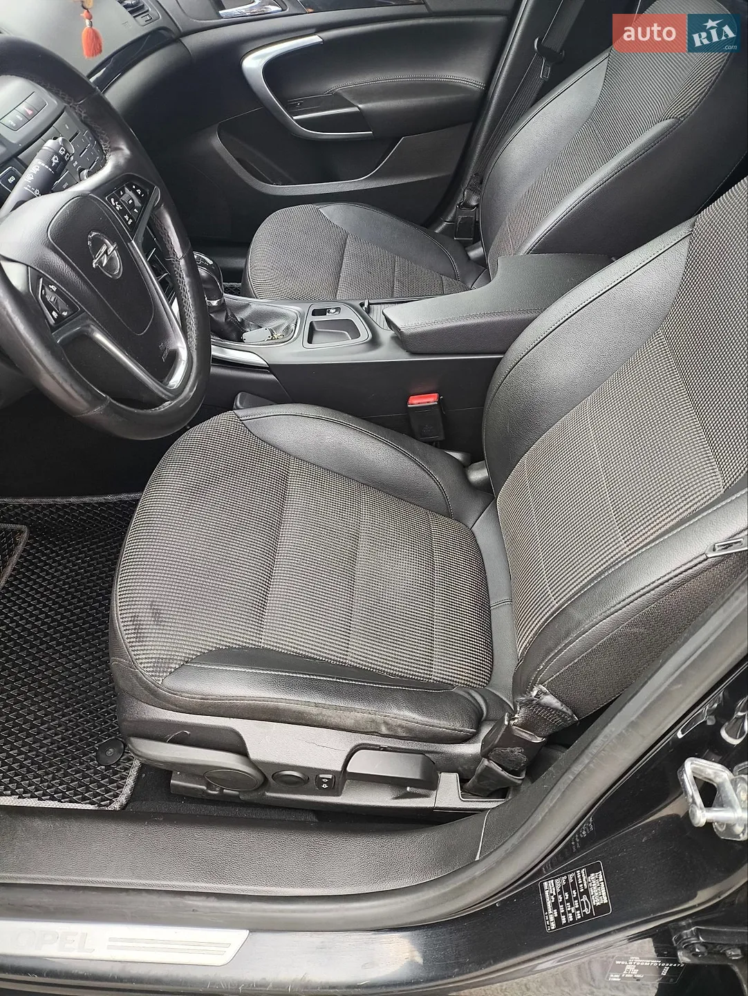 2012 Opel Insignia - мініатюра 8