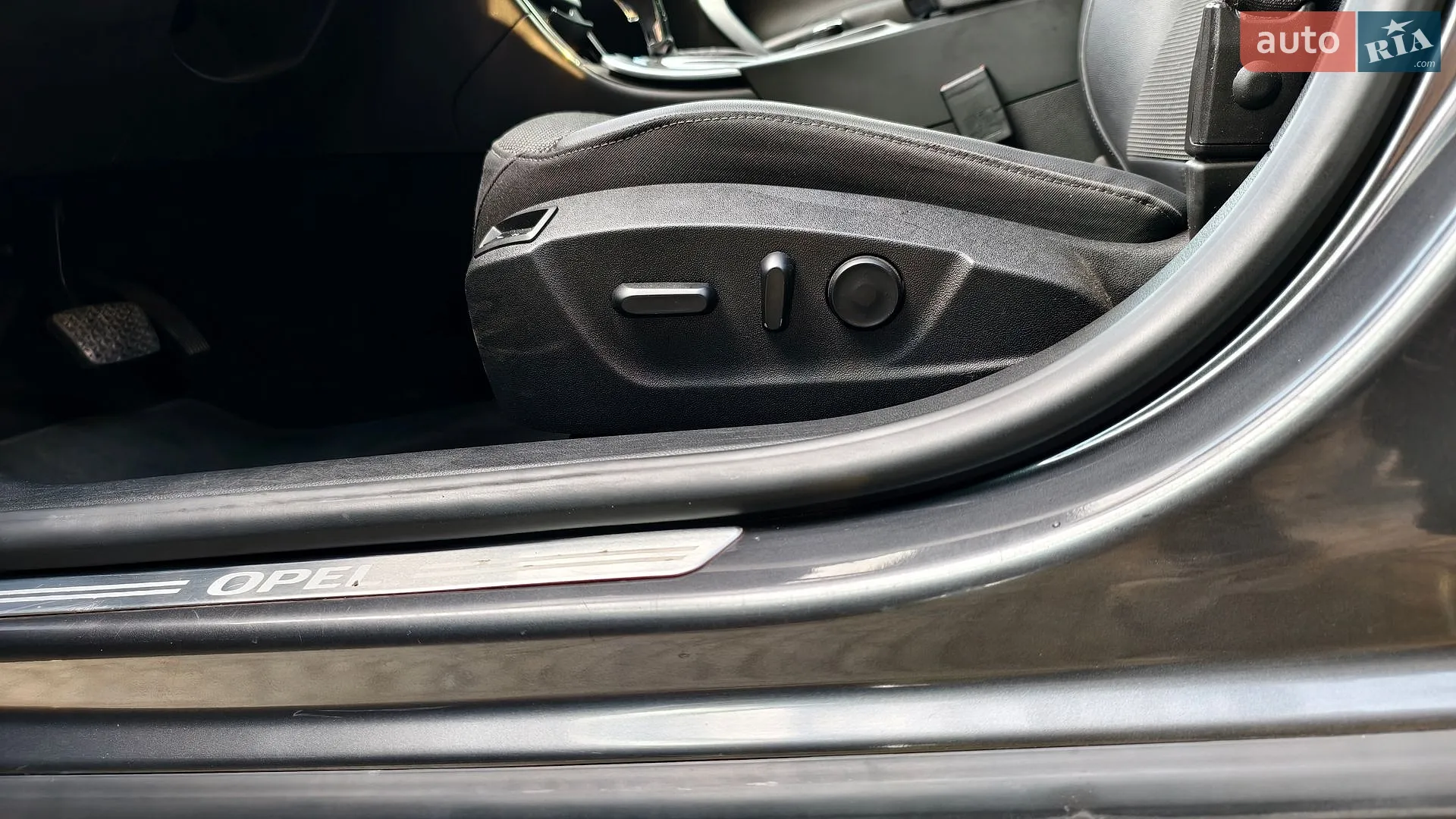 2012 Opel Insignia - мініатюра 16