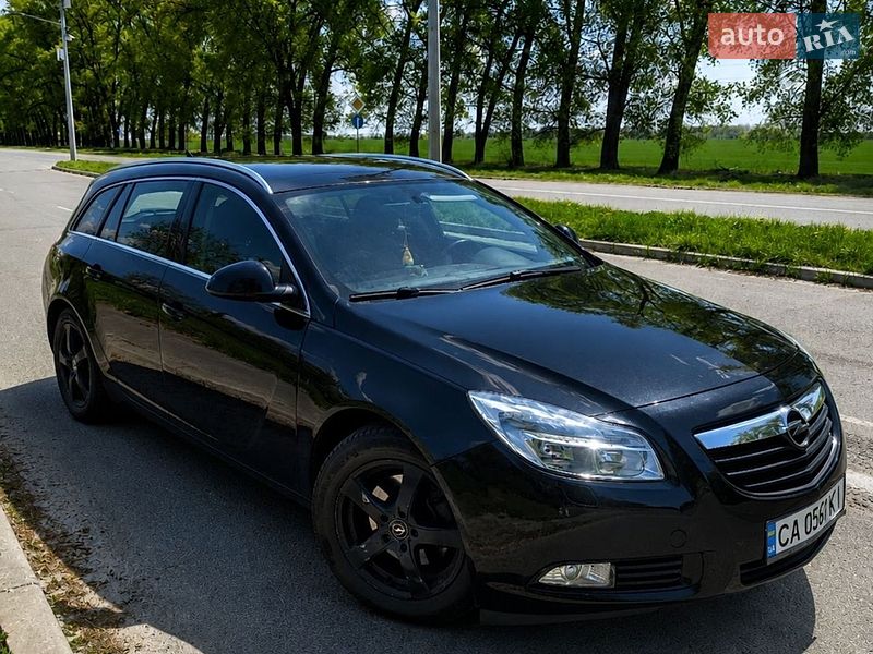 Универсал Opel Insignia 2010 в Ромнах фото Универсал Opel Insignia 2010 в Ромнах