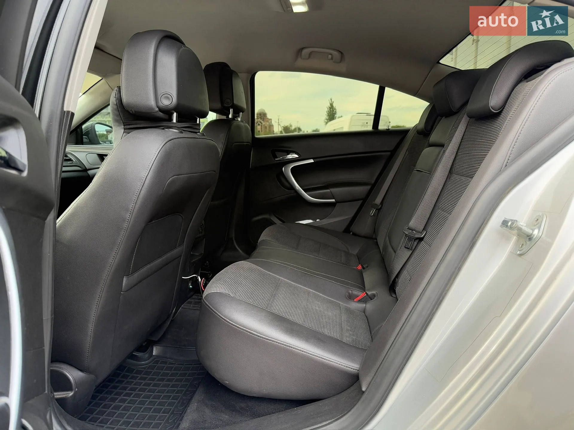 2012 Opel Insignia - мініатюра 15