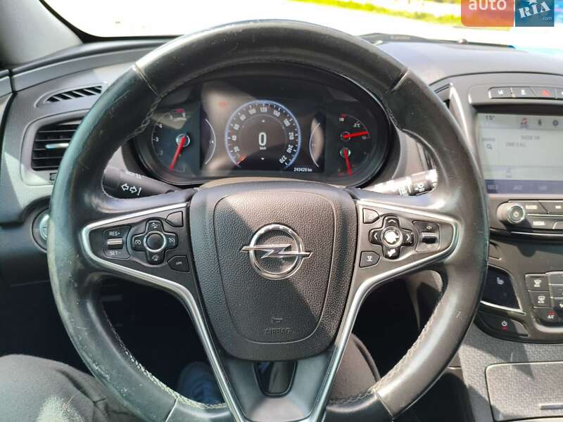 Универсал Opel Insignia 2015 в Львове