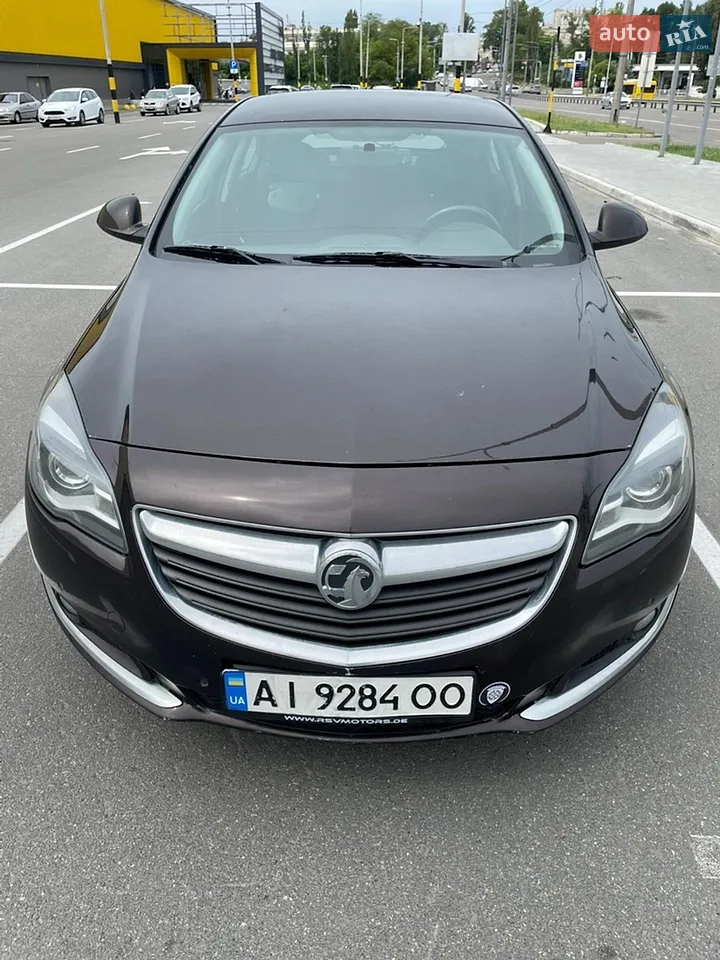 2010 Opel Insignia - мініатюра 16