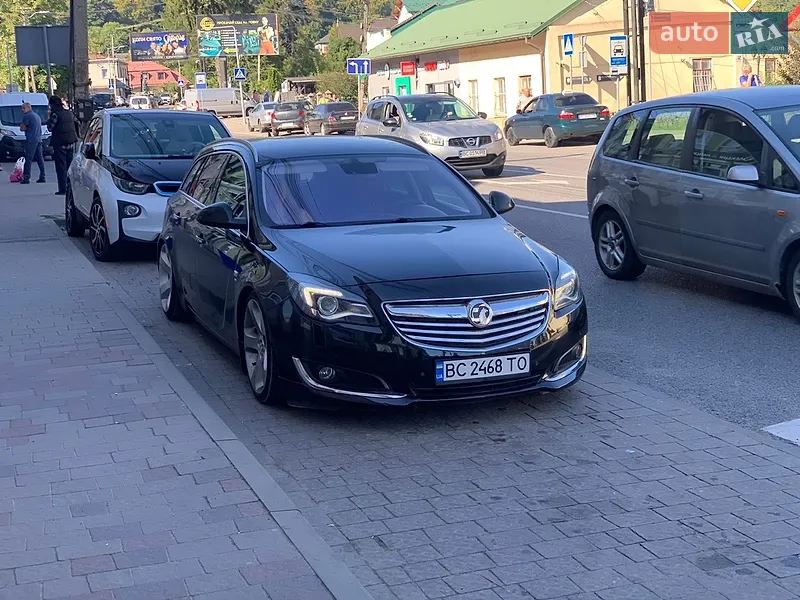 Opel Insignia 2011