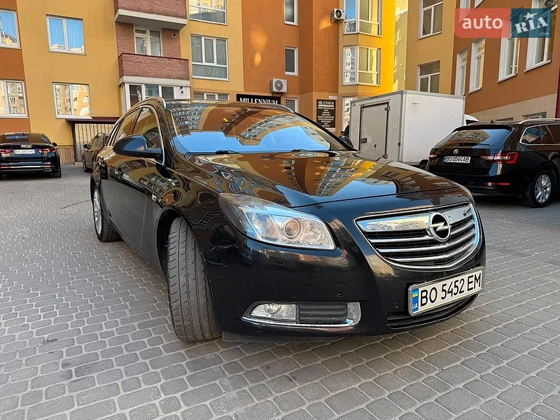 Opel Insignia 2011