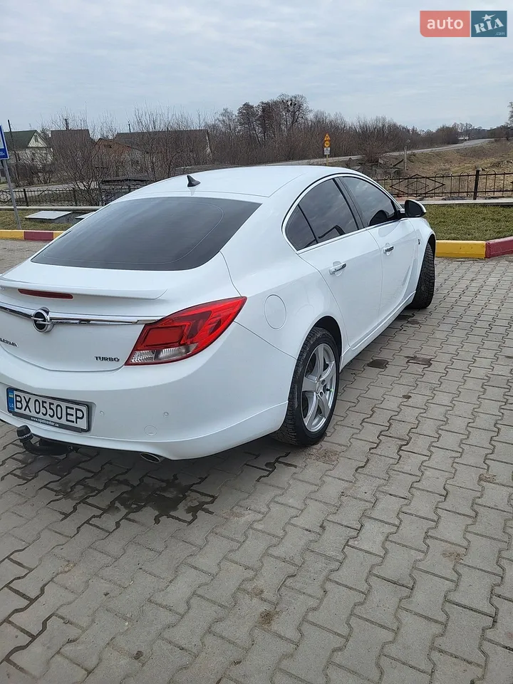 2010 Opel Insignia - мініатюра 9