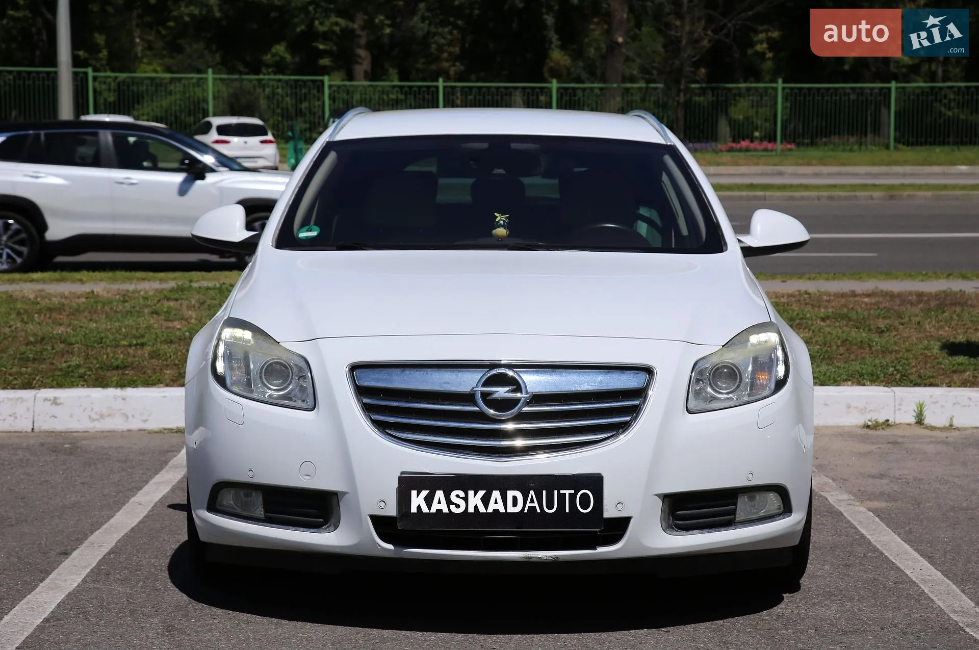 2010 Opel Insignia - мініатюра 2