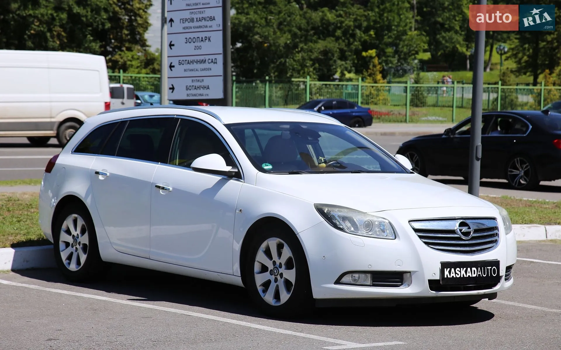 2010 Opel Insignia - мініатюра 3