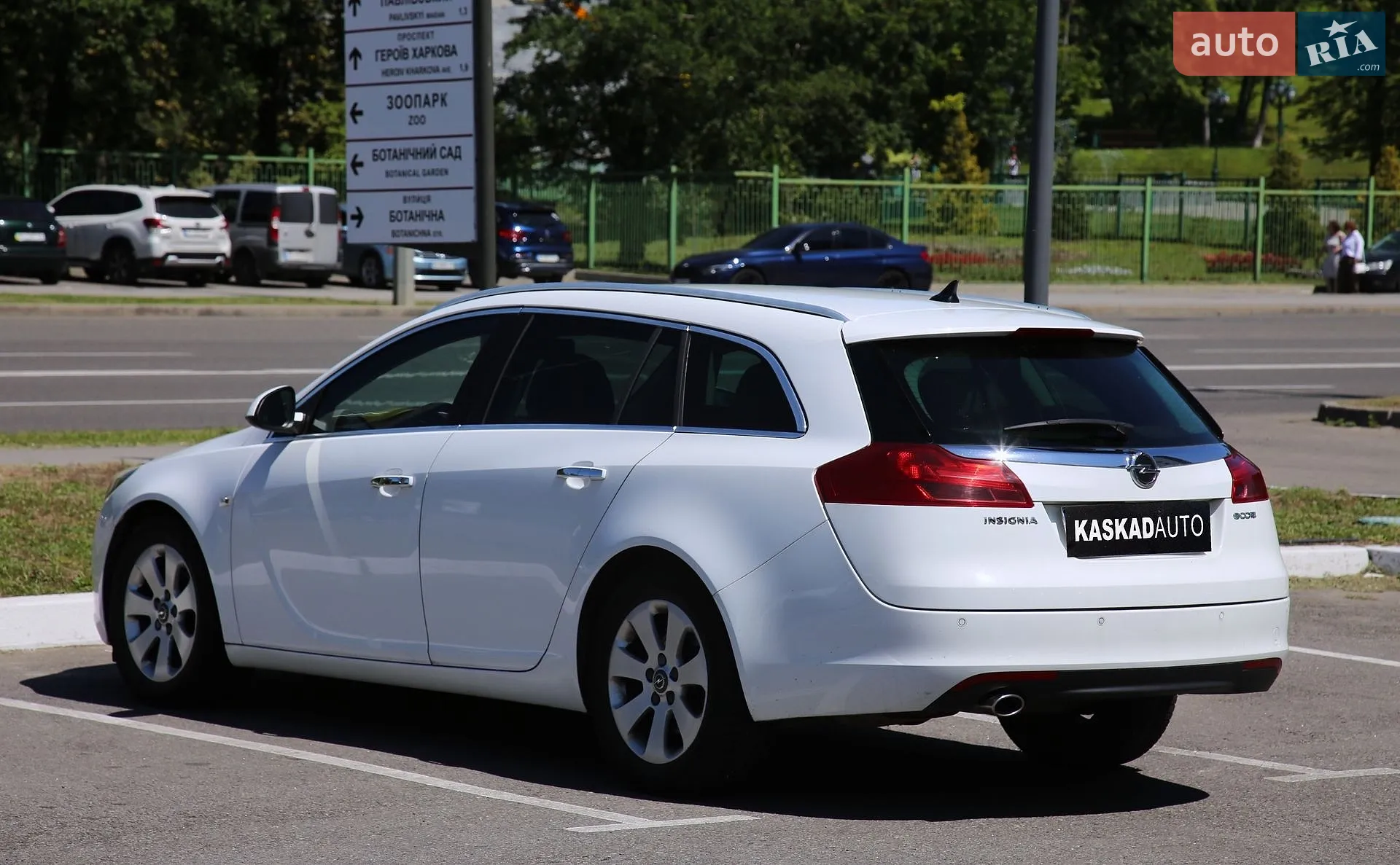 2010 Opel Insignia - мініатюра 4
