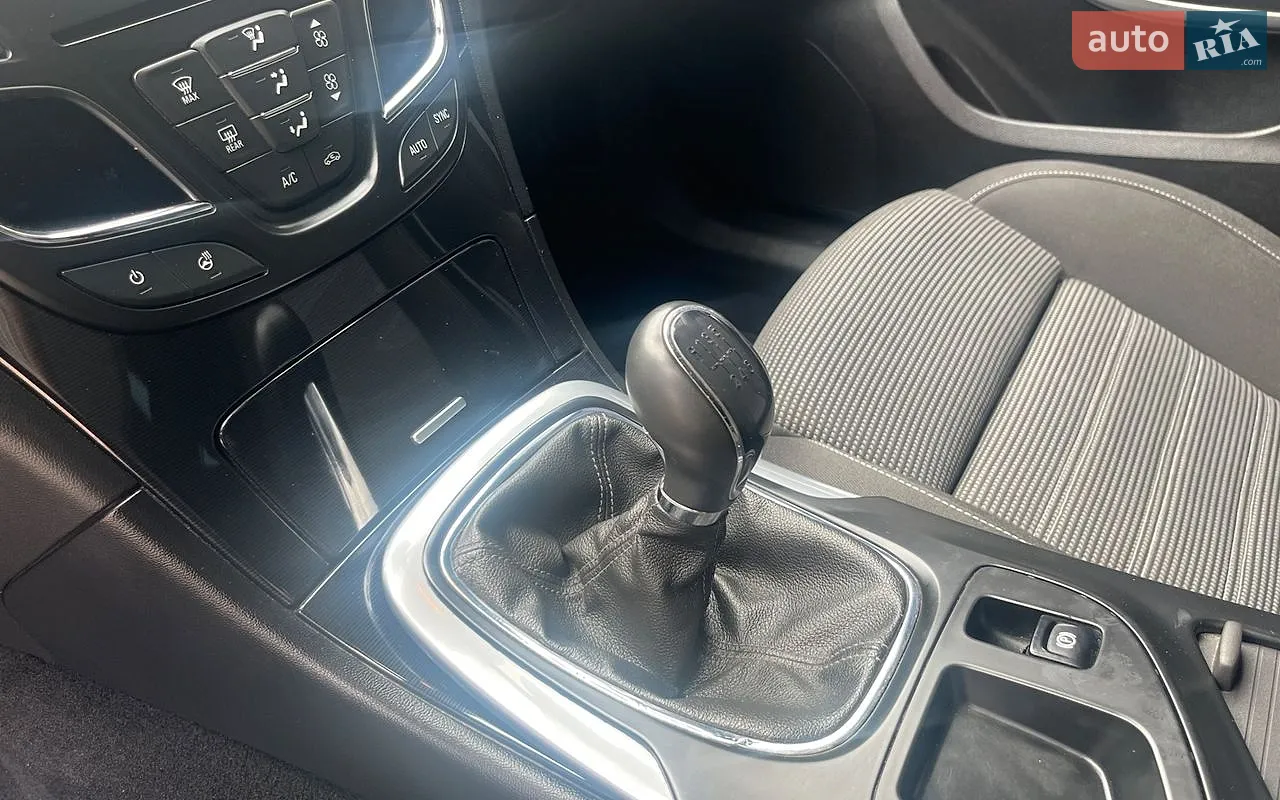 2016 Opel Insignia - мініатюра 13