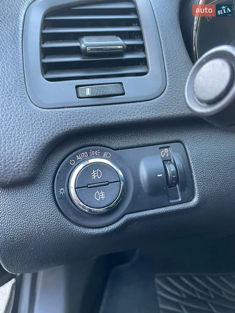2012 Opel Insignia - мініатюра 19