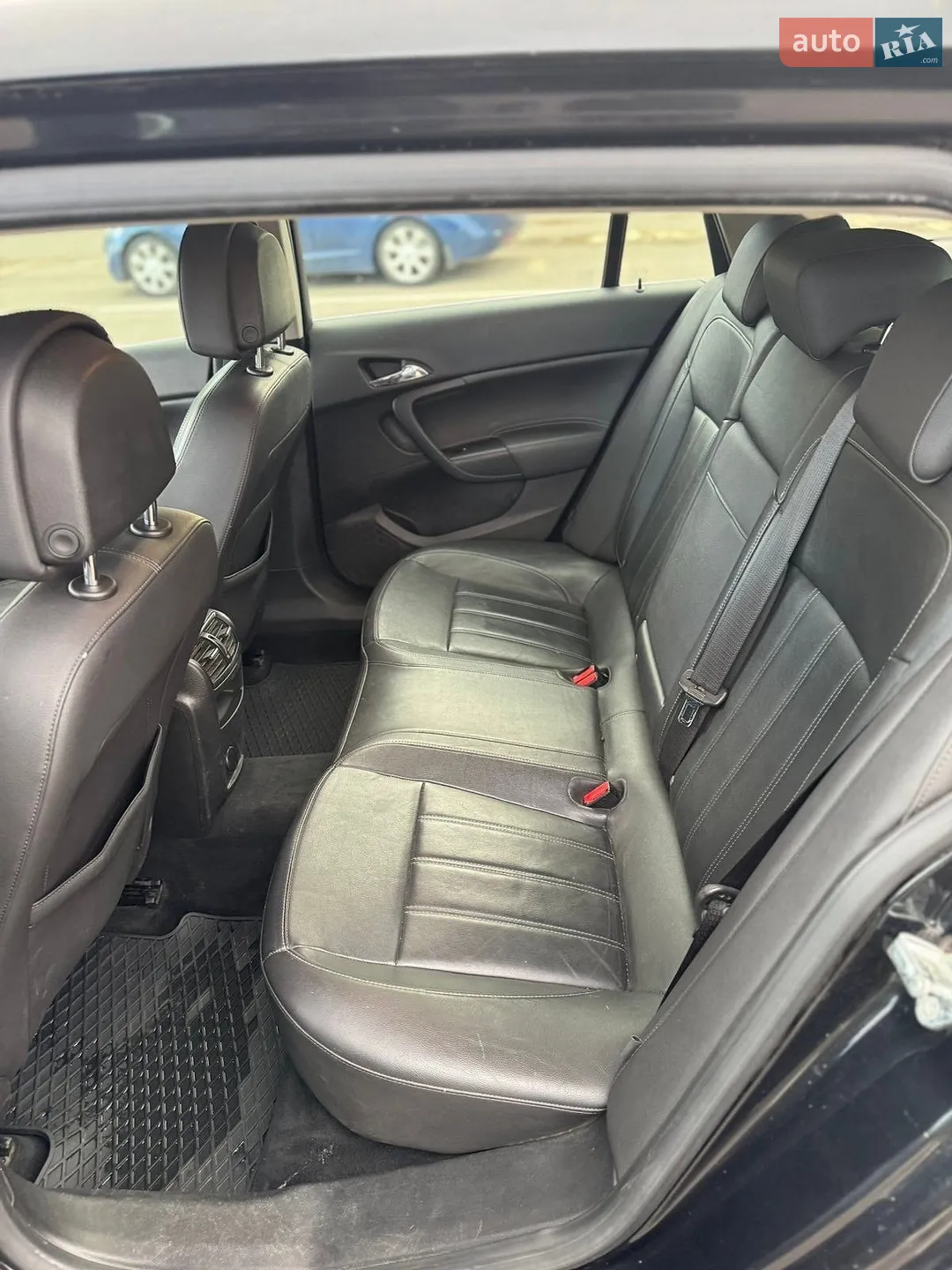 2010 Opel Insignia - мініатюра 7