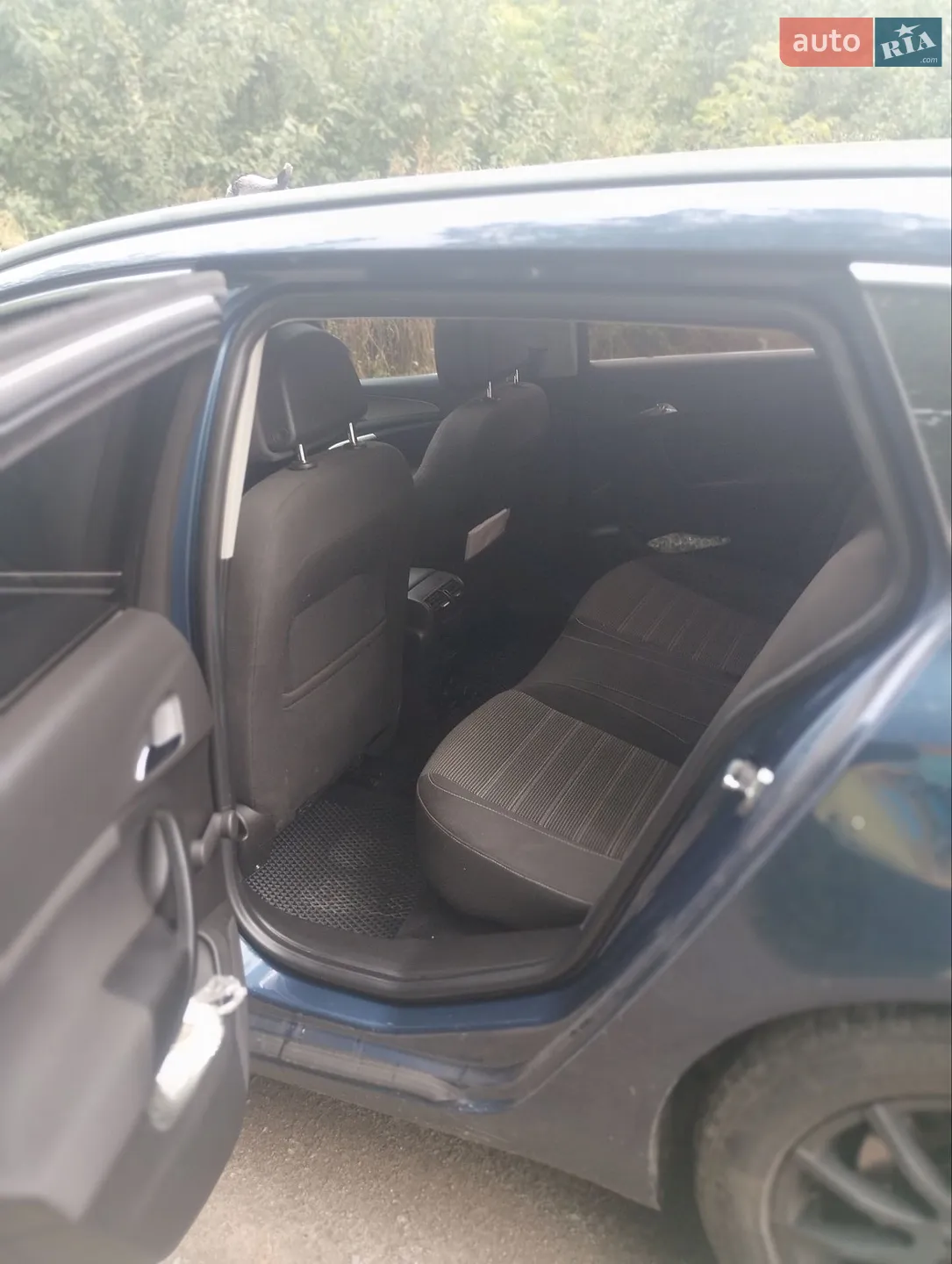 2010 Opel Insignia - мініатюра 5