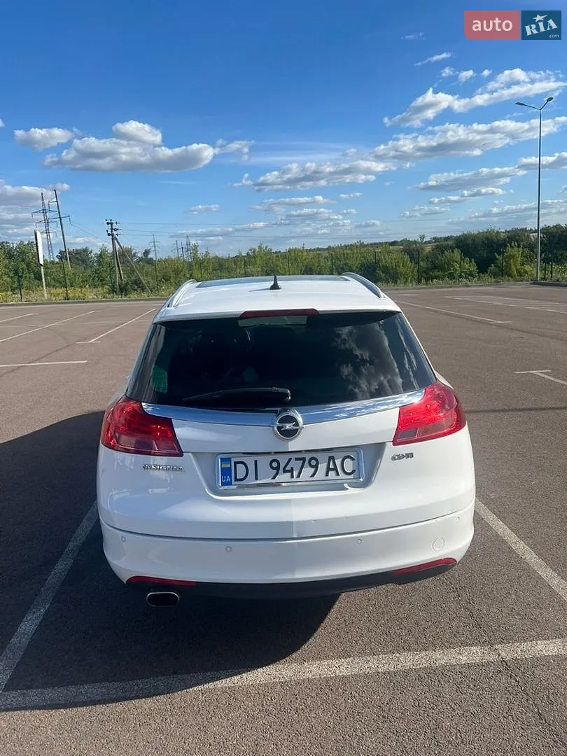 2010 Opel Insignia - мініатюра 8