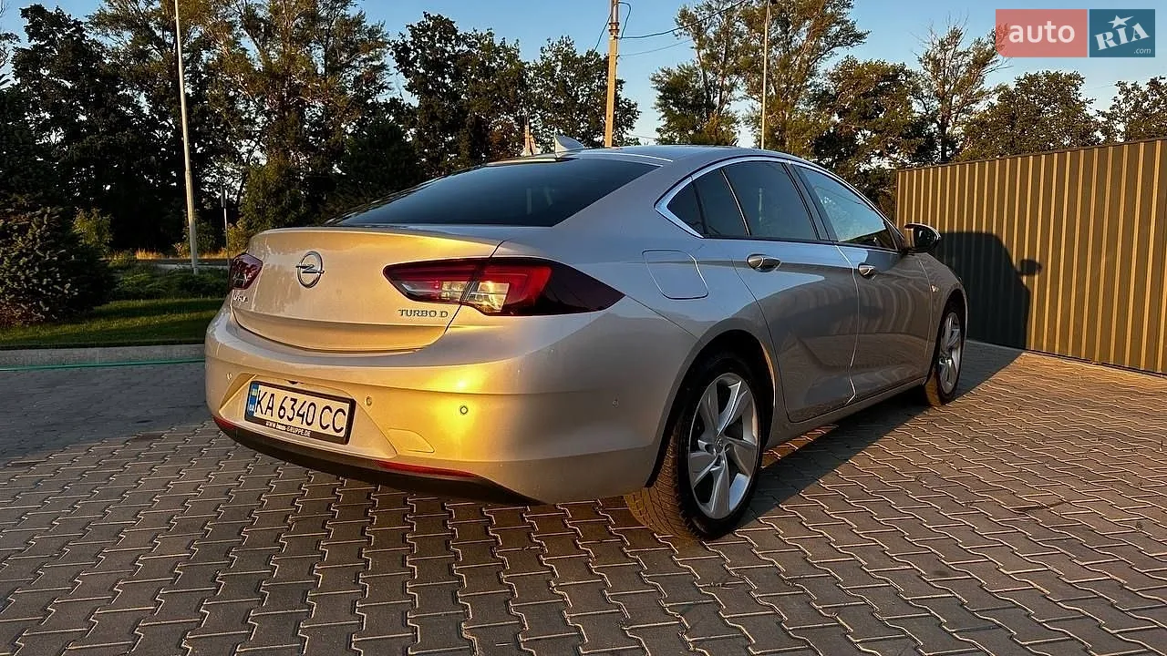 2017 Opel Insignia - мініатюра 9