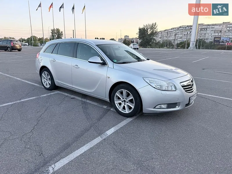 Opel Insignia 2011