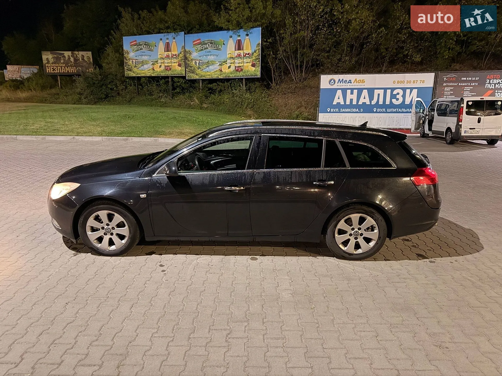 2010 Opel Insignia - мініатюра 4