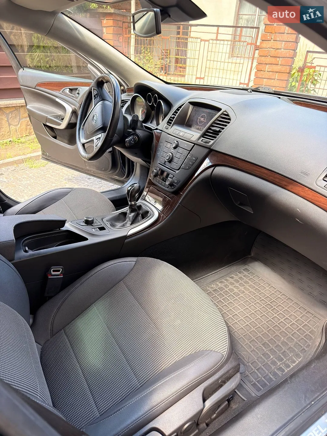 2010 Opel Insignia - мініатюра 14