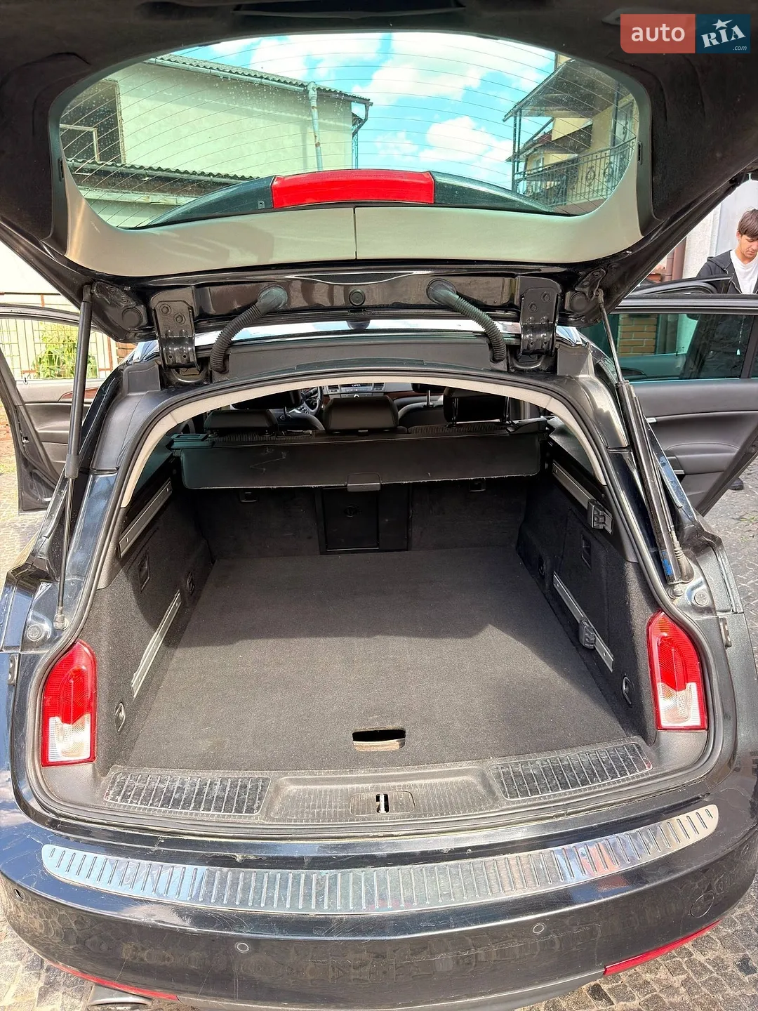 2010 Opel Insignia - мініатюра 19