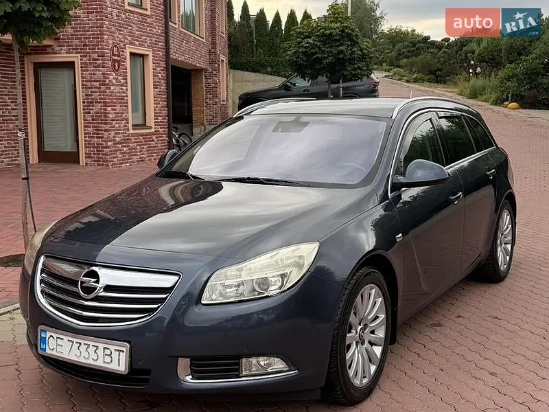 Opel Insignia 2011