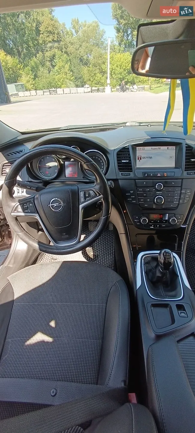 2010 Opel Insignia - мініатюра 16