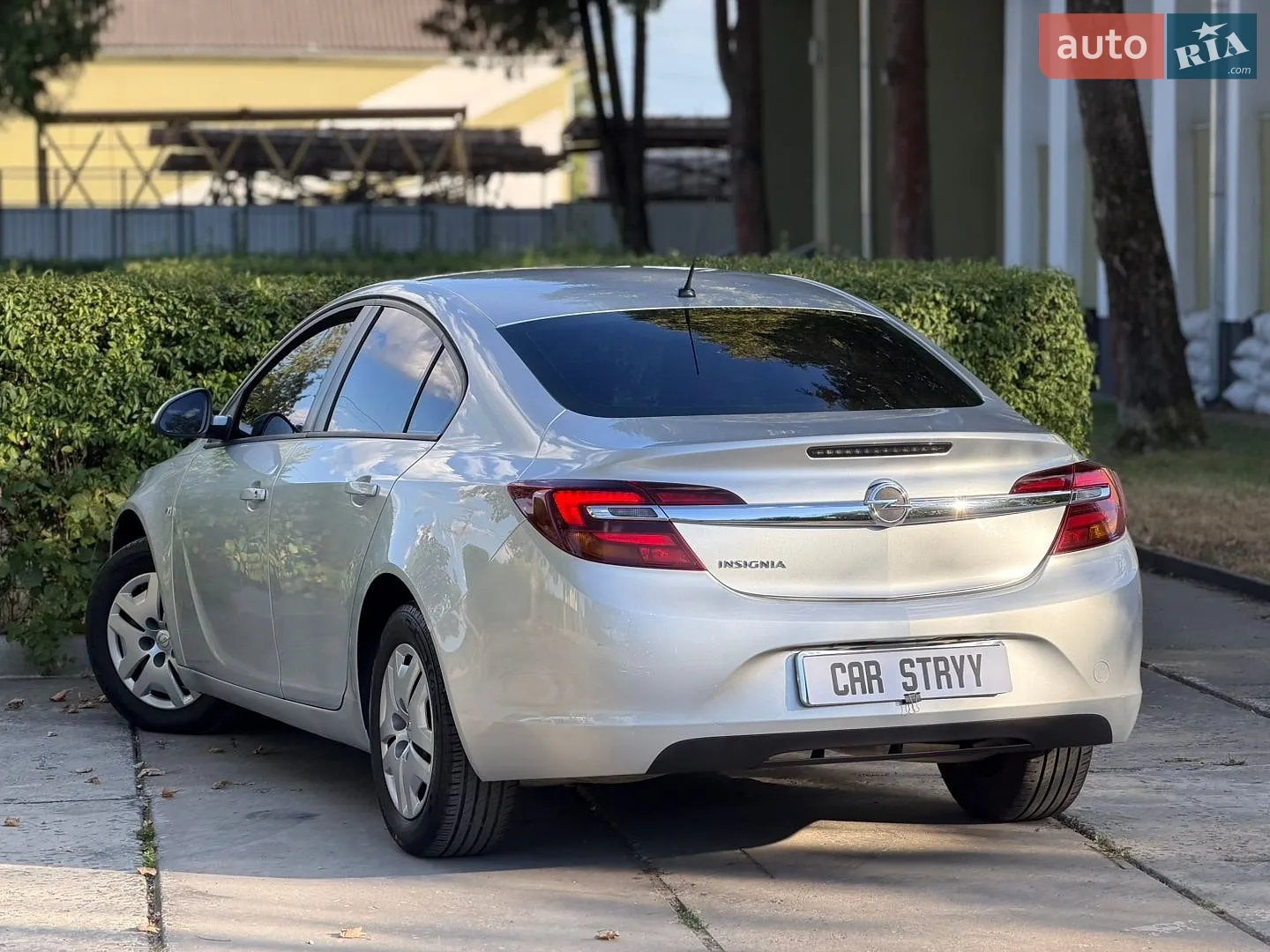 2016 Opel Insignia - мініатюра 3