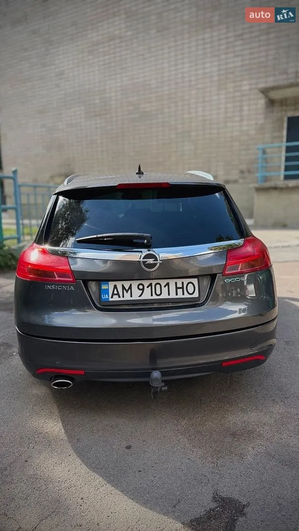 2010 Opel Insignia - мініатюра 7