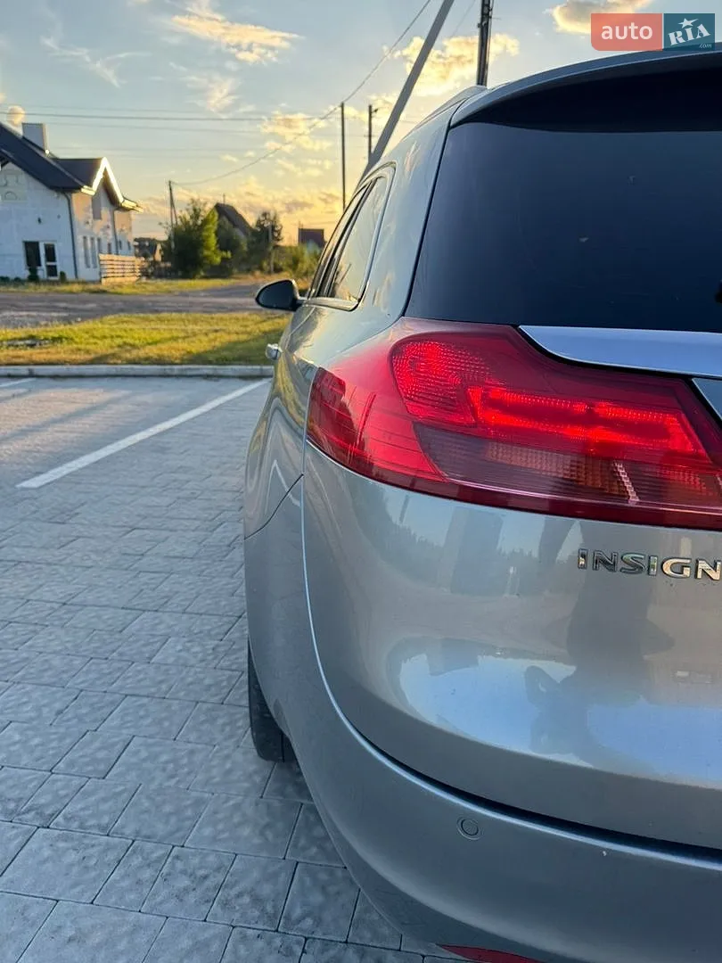2010 Opel Insignia - мініатюра 16