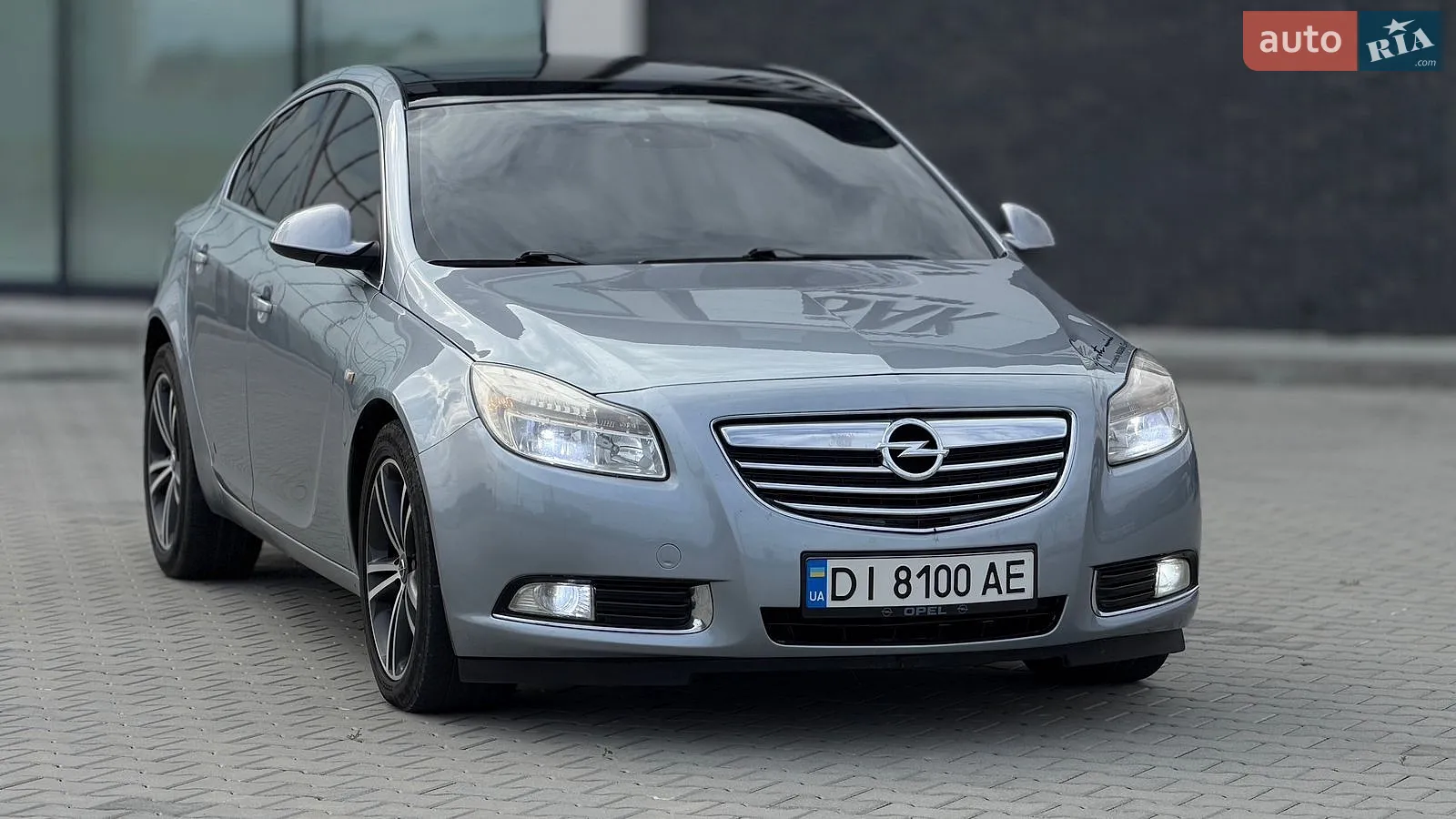 2010 Opel Insignia - мініатюра 3