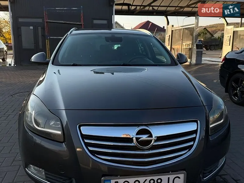 Opel Insignia 2011