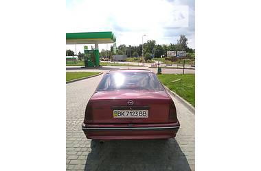 Седан Opel Kadett 1988 в Здолбунове