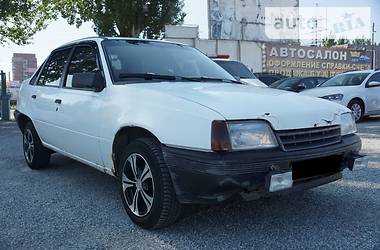 Седан Opel Kadett 1991 в Днепре