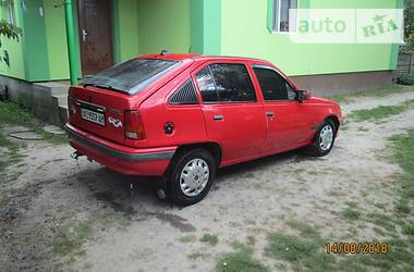 Хэтчбек Opel Kadett 1985 в Ковеле