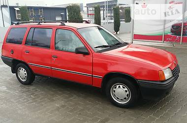 Универсал Opel Kadett 1989 в Черновцах