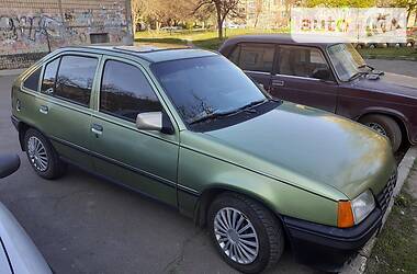 Хетчбек Opel Kadett 1986 в 