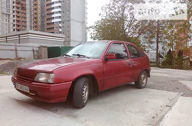 Хетчбек Opel Kadett 1988 в 