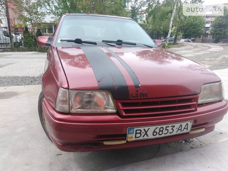 Хетчбек Opel Kadett 1988 в Хмельницькому фото 2 Хетчбек Opel Kadett 1988 в Хмельницькому