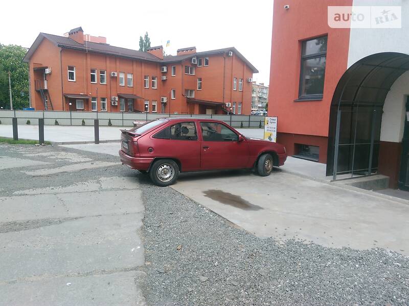 Хетчбек Opel Kadett 1988 в Хмельницькому фото 8 Хетчбек Opel Kadett 1988 в Хмельницькому