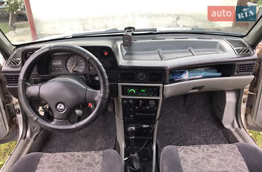 Универсал Opel Kadett 1988 в 