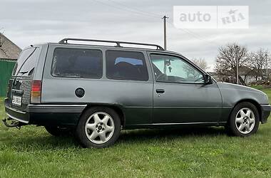 Универсал Opel Kadett 1986 в 