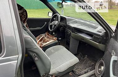 Универсал Opel Kadett 1986 в 