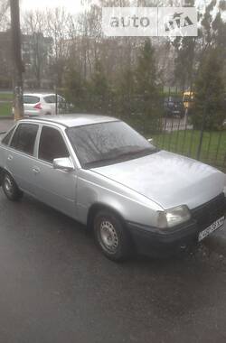 Седан Opel Kadett 1986 в Хмельницком