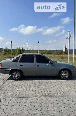 Седан Opel Kadett 1986 в Гайсине