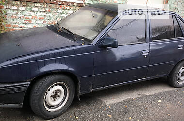 Седан Opel Kadett 1989 в Чернигове